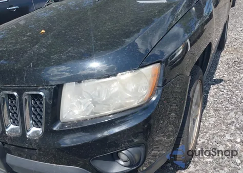 2013 Jeep Compass Limited z USA, uszkodzony, nr VIN 1C4NJDCB3DD225499